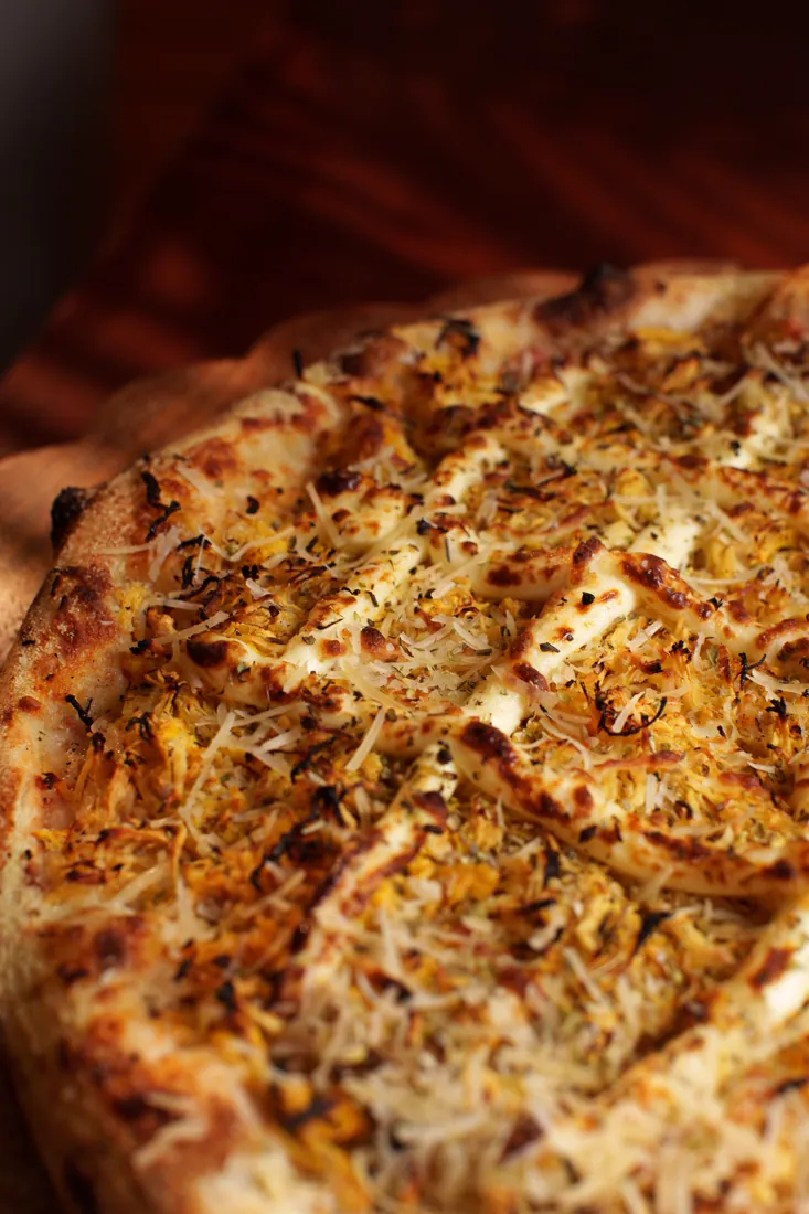 Pizza artesanal na pedra